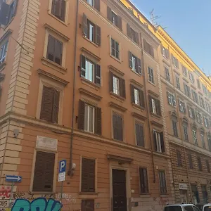 Ava , Roma Italia