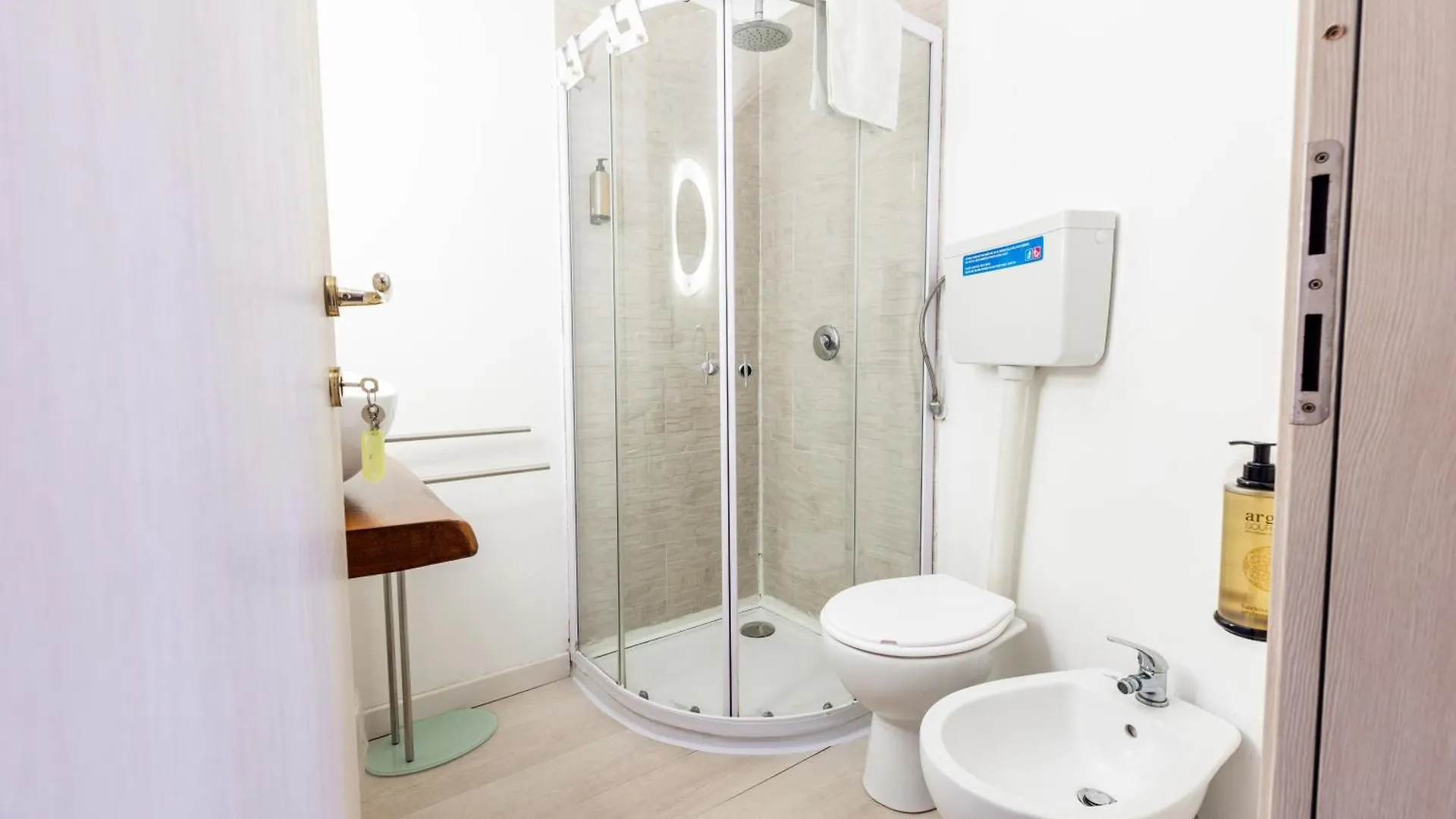Hotel Corso 151 Olbia 3*,  Italien